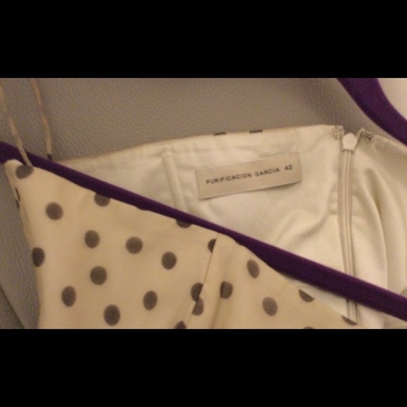 Long strapless dress in organza.Beige w/ brown polkadots.Spanish designer - Picture 2 of 4